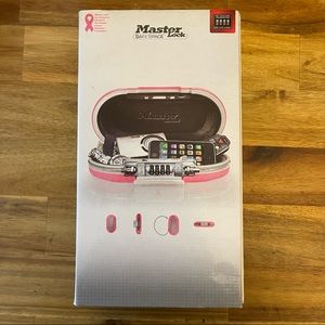 Master Lock SafeSpace Portable Safe *NEW Box never opened